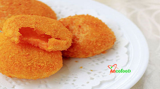 Lạ miệng với món bánh bột cà rốt chiên phồng 