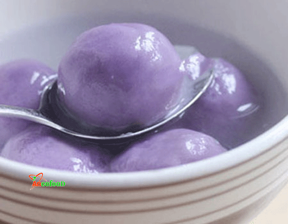 Đãi cả nhà món bánh trôi bột khoai lang tím mới lạ